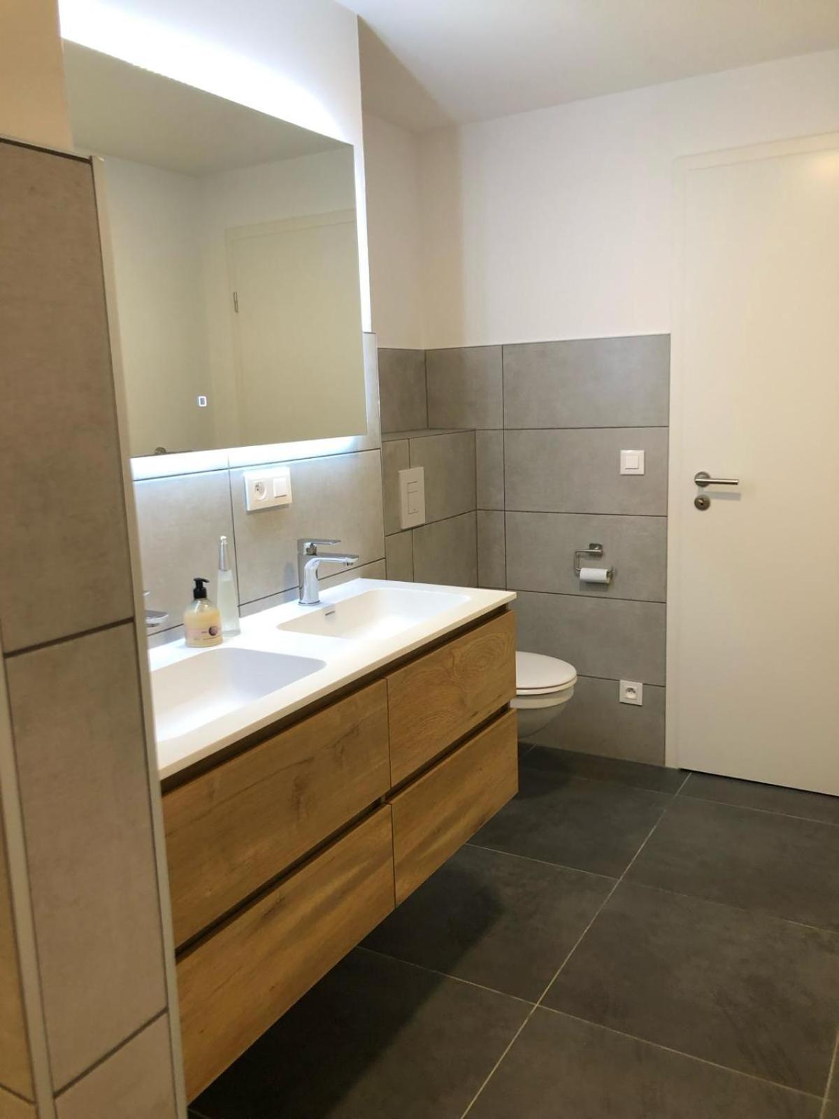 Cedrien Met Terras Appartement